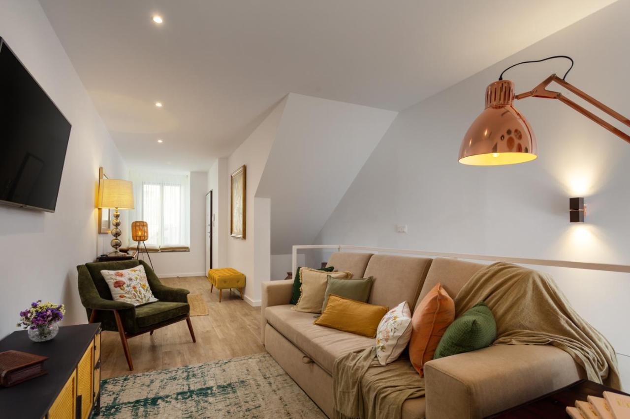 Stupendo- Two Rooms, Patio With Refreshing Pond-Center-Air Conditioning-Free Park Lizbona Zewnętrze zdjęcie
